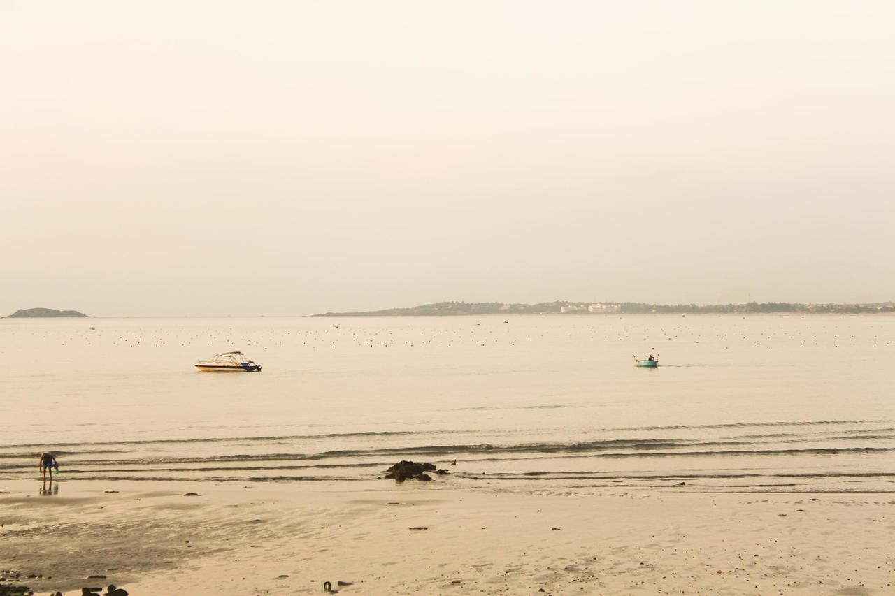 Eagles Beach Resort Phan Thiết Buitenkant foto
